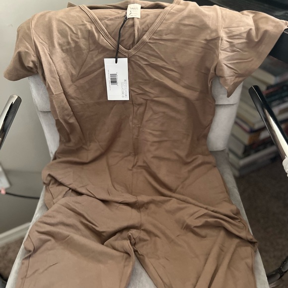 Romper - Picture 3 of 3